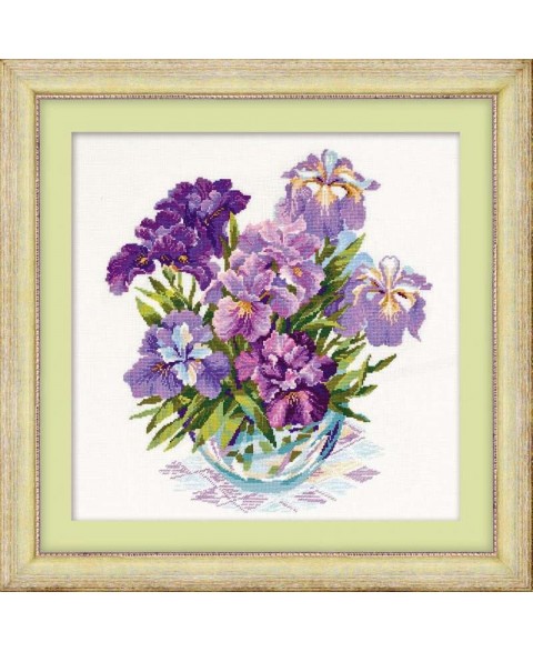 Irises in Vase 1071