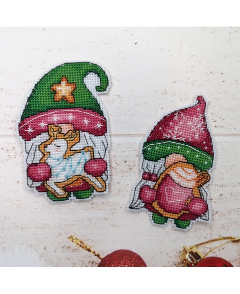 Cross stitching kit "Pointed hats Christmas" MP110